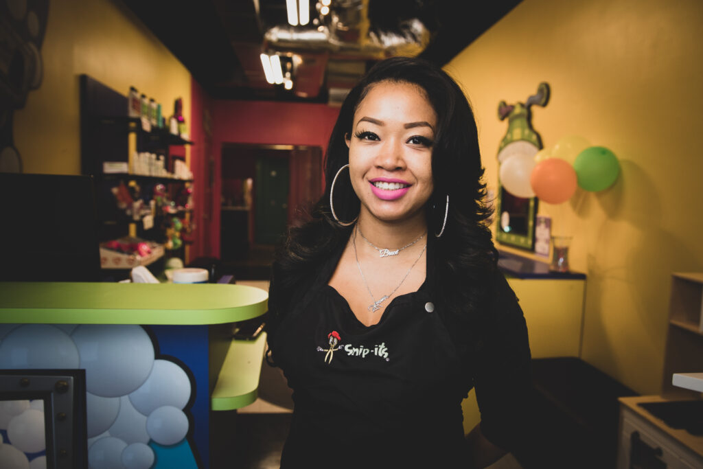Image of Kimora in her West Seattle Snip-its salon